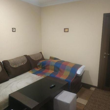 Appartamento Central Lighthouse Erevan Esterno foto